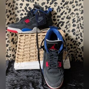 Nike Air Jordan 4 Retro "Rare Air" Size US 10. Gently Used Worn Twice.